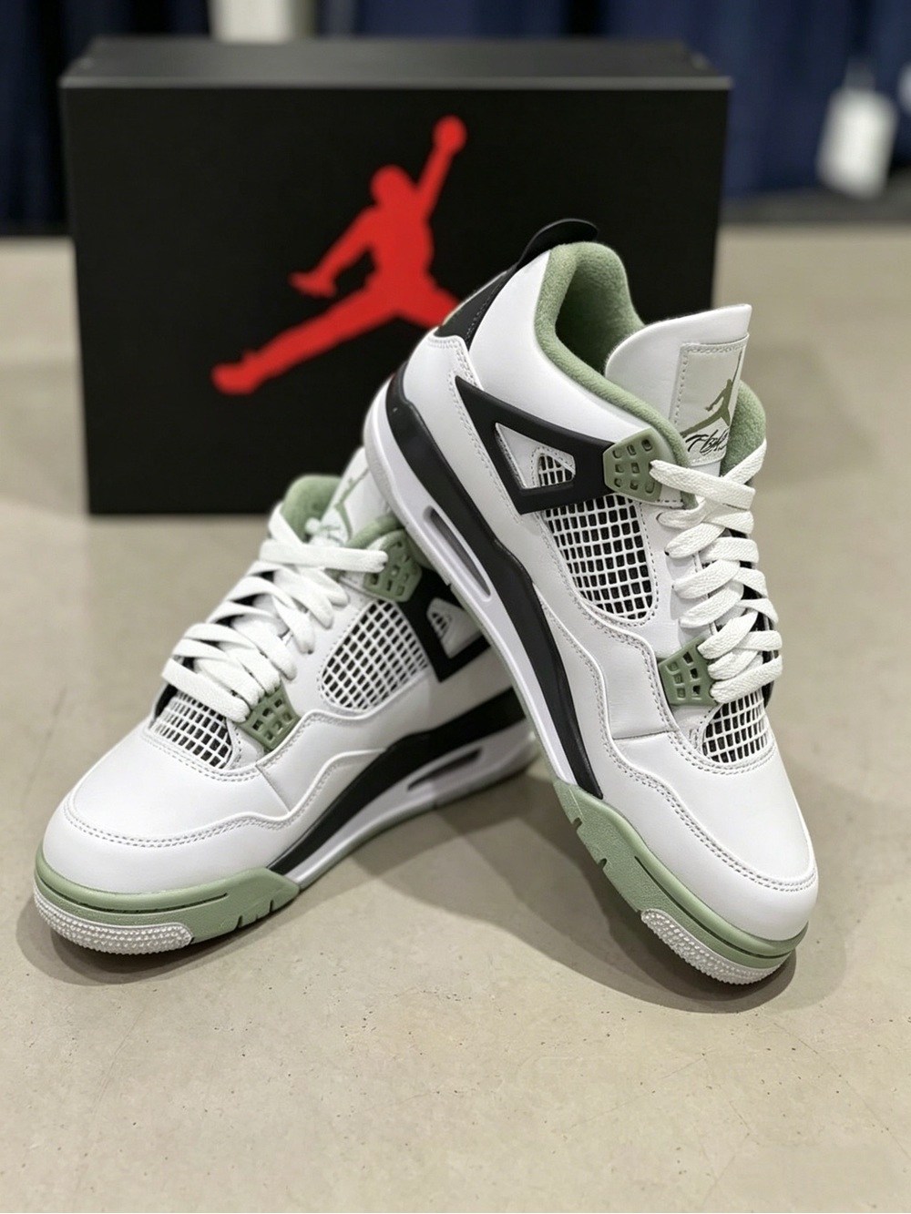 💄New - Air Jordan 4 Retro “Seafoam”